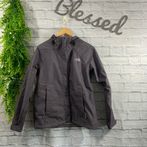 The North Face Jackets & Blazers - ThE North Face Jacket. Size Medium.